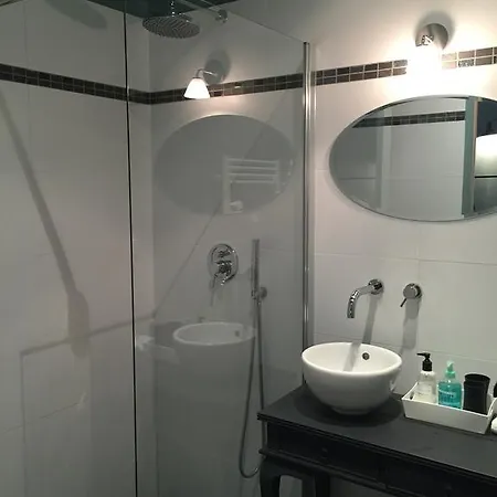 La Petite Apartment *